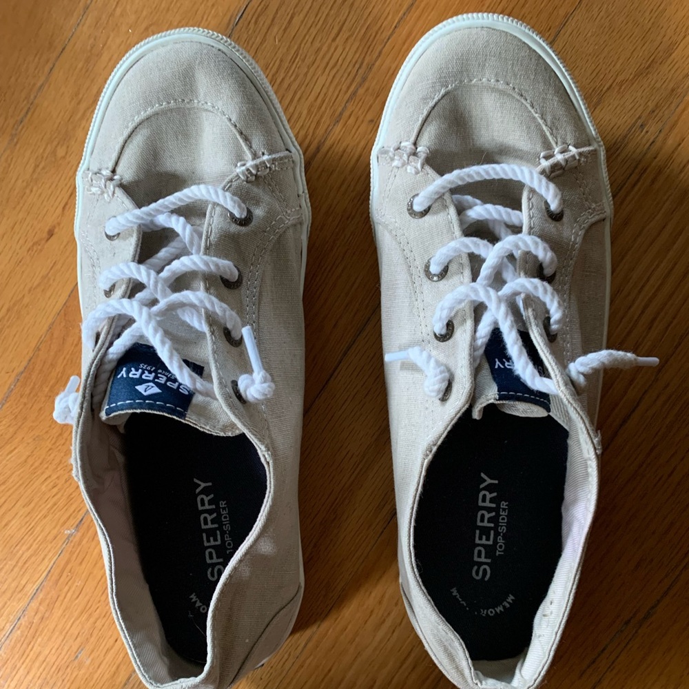 Sperry Sneakers